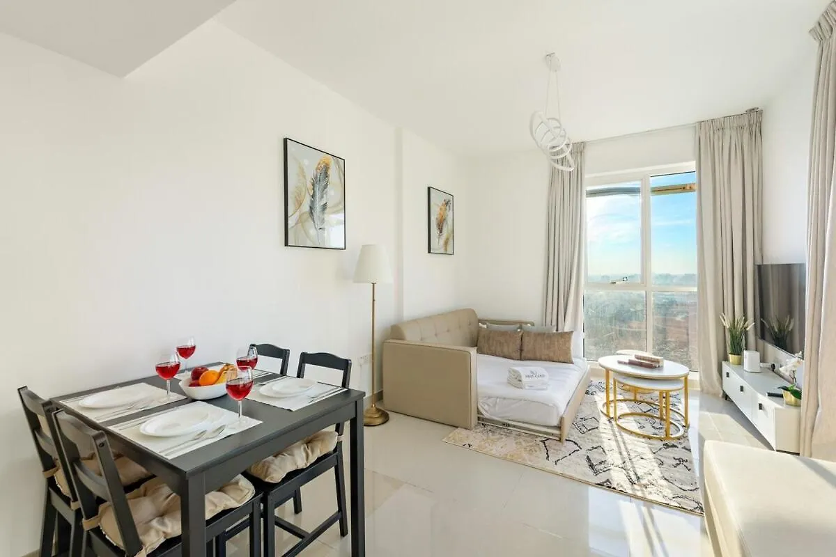アパート Stylish 1Br In Dubai With Balcony, Lake View, Gym And Pool